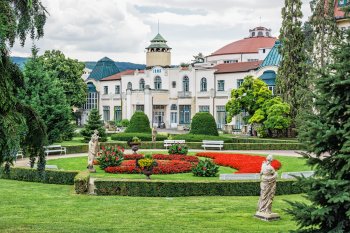 Slowakische Republik: Historische Gebäude im Kurort Piestany