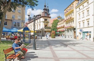 Dom Zdrojowy (Kurmittelhaus)