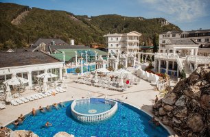 Aphrodite & Aphrodite Palace